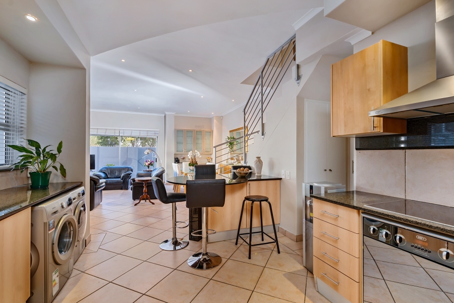 4 Bedroom Property for Sale in Bantry Bay Western Cape